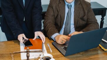 pexels sora shimazaki 5668796