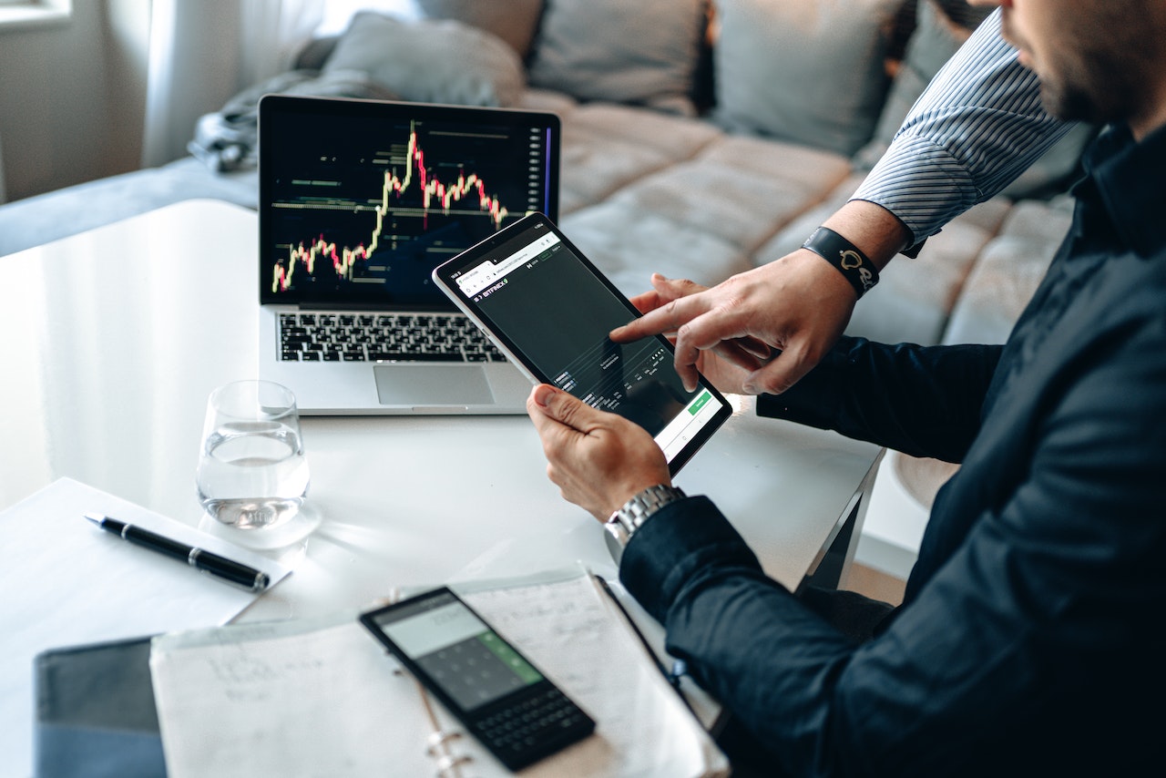 Esplorando il Potenziale di Guadagno per i Programmatori su Toptal e Upwork