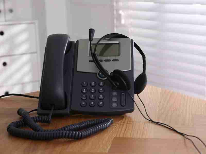 Come denunciare una linea telefonica