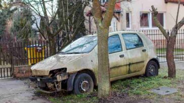 Come denunciare una macchina abbandonata