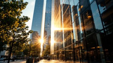 Simone Lazzaro discute innovazione e normative assicurative