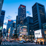 Grafico che mostra il calo della Borsa di Tokyo