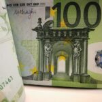 Come iniziare a muovere i primi passi in Borsa in modo sicuro