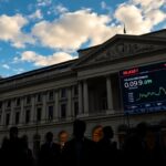 milano chiude in ribasso attenzione ai tassi dinteresse e agli incontri internazionali 1761871129